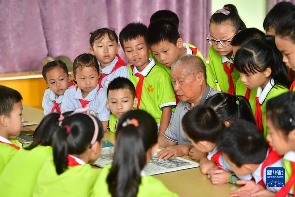 (新华全媒头条·图文互动)(5)百年初心成大道 万里征程作雄行——以习近平同志为核心的党中央领导开展党史学习教育纪实